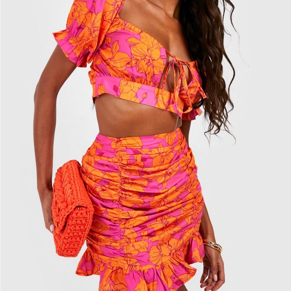Brand new Boo Hoo skirt set